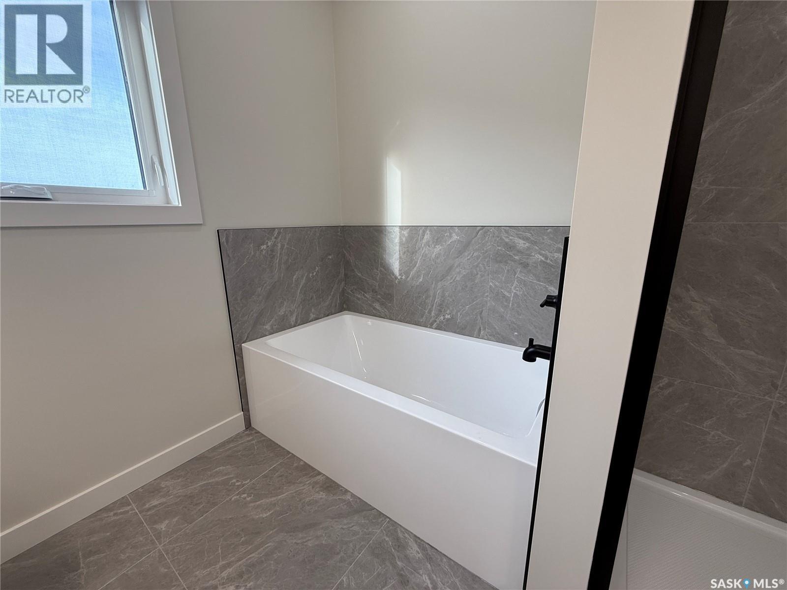 810 Ballesteros Crescent, Warman, Saskatchewan  S0K 4S4 - Photo 26 - SK026884