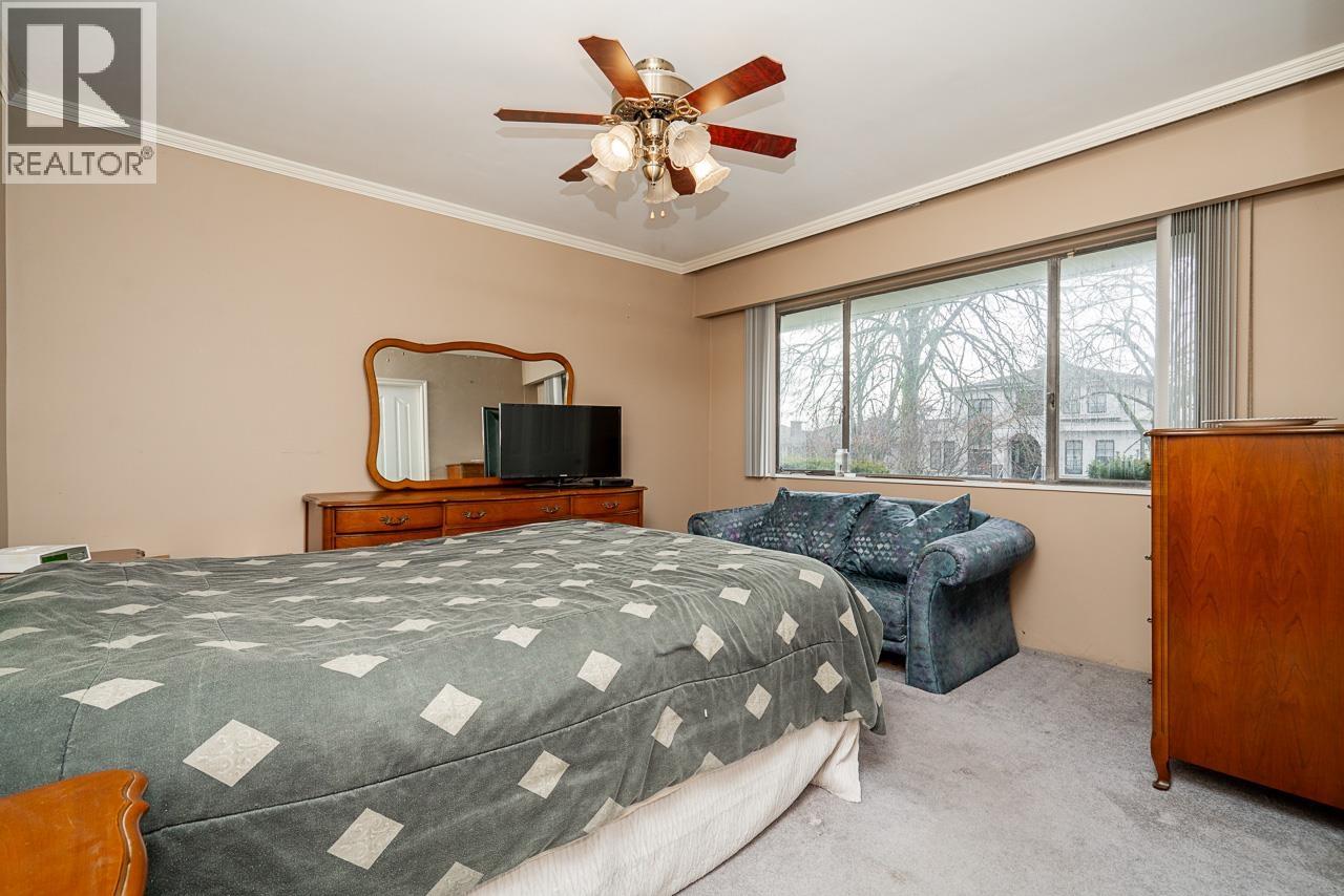 Listing Picture 12 of 40 : 2655 E 53 AVENUE, Vancouver / 溫哥華 - 魯藝地產 Yvonne Lu Group - MLS Medallion Club Member