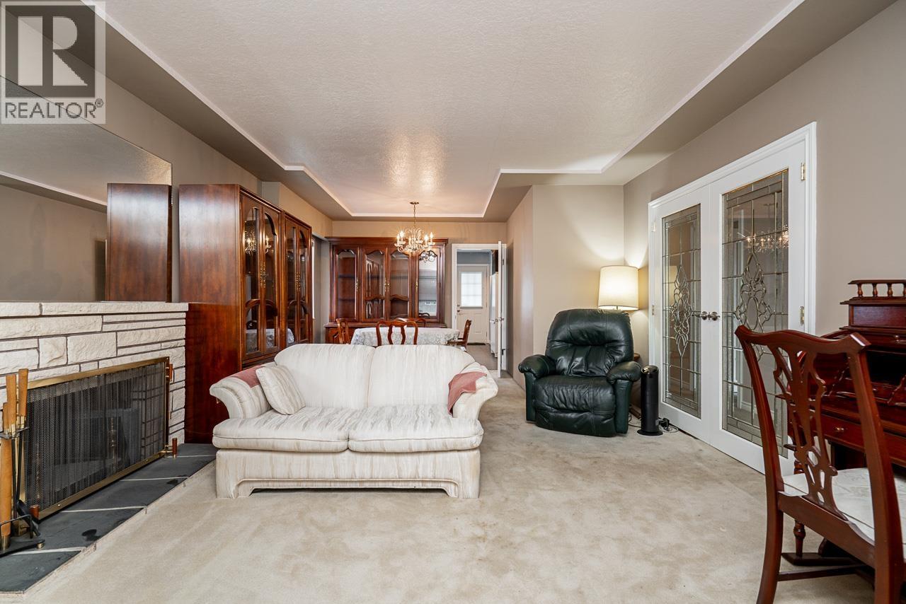 Listing Picture 5 of 40 : 2655 E 53 AVENUE, Vancouver / 溫哥華 - 魯藝地產 Yvonne Lu Group - MLS Medallion Club Member