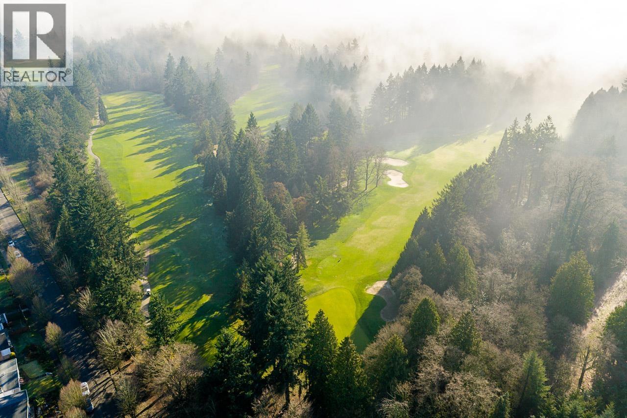 Listing Picture 37 of 40 : 2655 E 53 AVENUE, Vancouver / 溫哥華 - 魯藝地產 Yvonne Lu Group - MLS Medallion Club Member