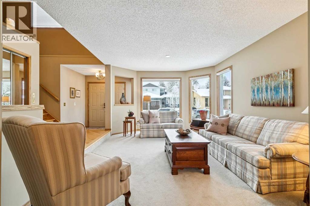 75 Shawnee Crescent, Calgary, Alberta  T2Y 1W4 - Photo 6 - A2276077