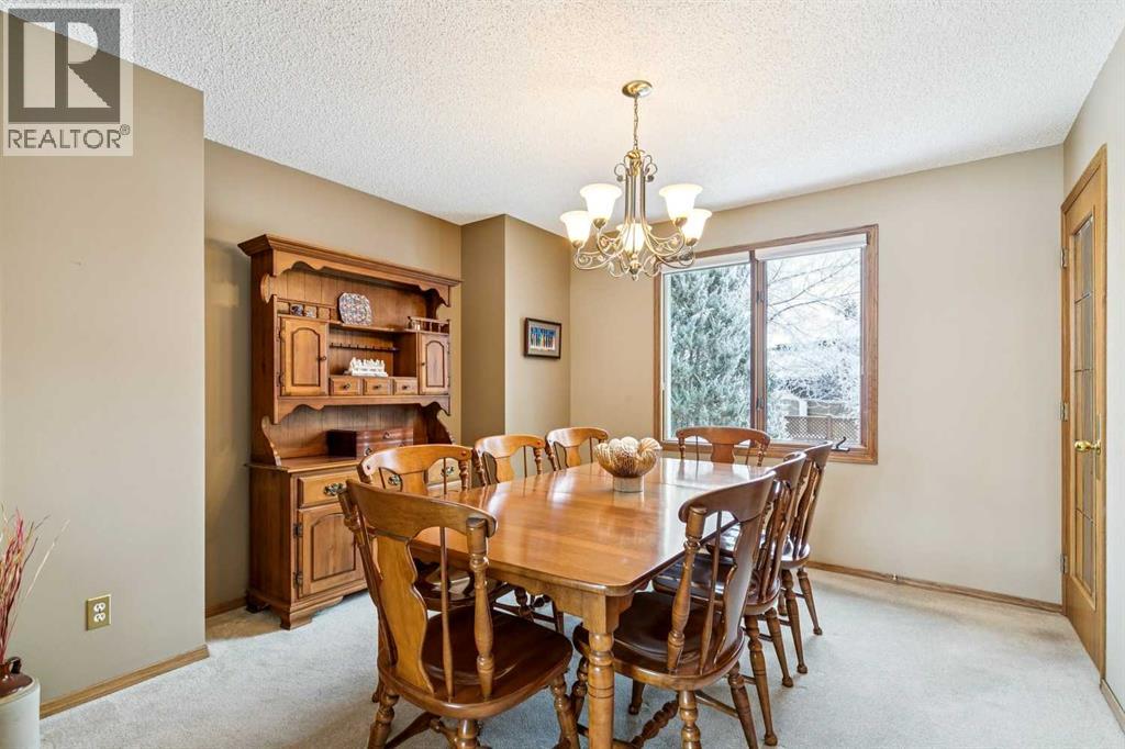 75 Shawnee Crescent, Calgary, Alberta  T2Y 1W4 - Photo 7 - A2276077