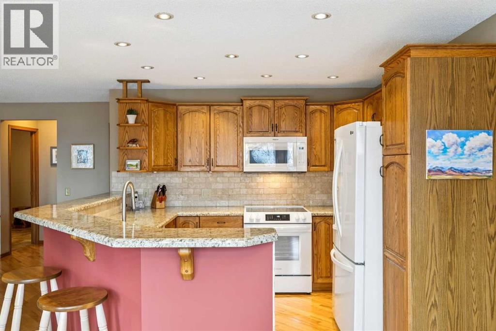 75 Shawnee Crescent, Calgary, Alberta  T2Y 1W4 - Photo 15 - A2276077