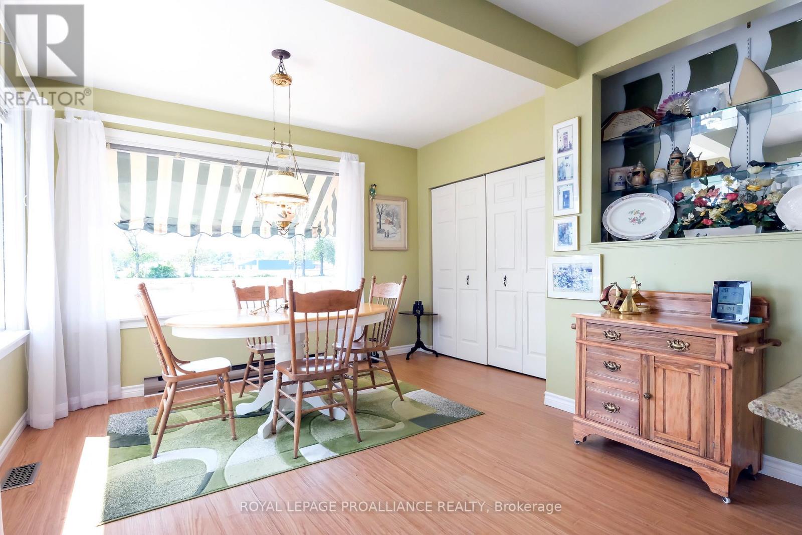 70 Front Street S, Belleville (Belleville Ward), Ontario  K8N 2Y3 - Photo 10 - X12740258