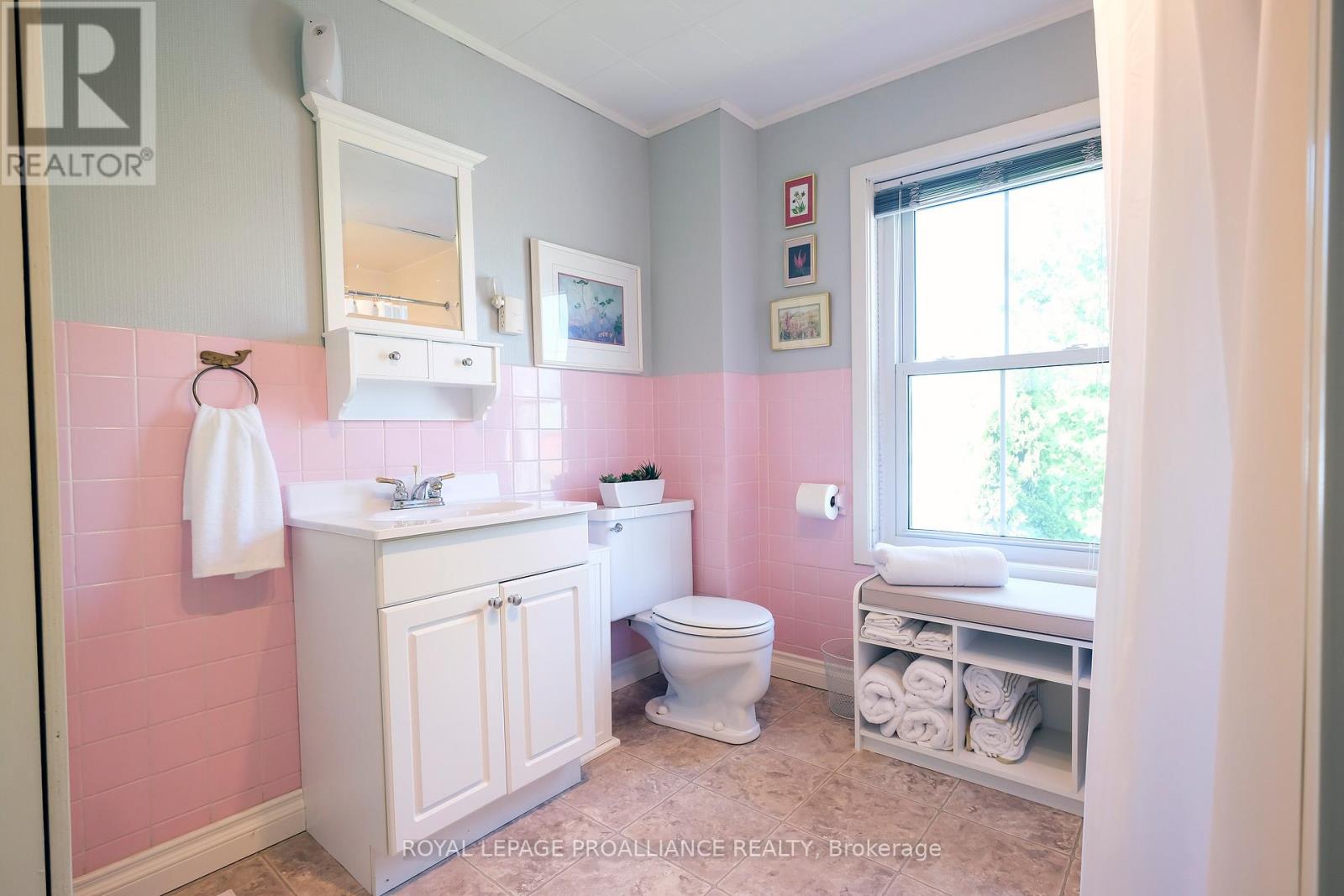 70 Front Street S, Belleville (Belleville Ward), Ontario  K8N 2Y3 - Photo 21 - X12740258