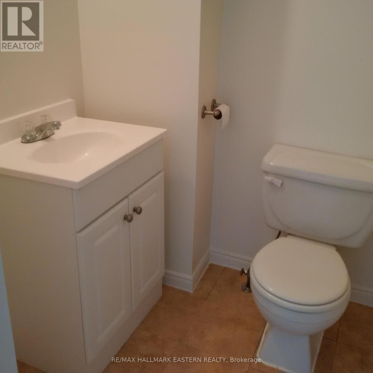 122 Park Street N, Peterborough (Town Ward 3), Ontario  K9J 3V7 - Photo 13 - X12740338