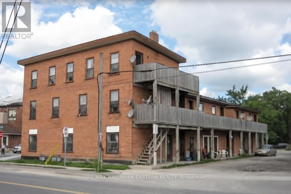 122 Park Street N, Peterborough (Town Ward 3), Ontario  K9J 3V7 - Photo 2 - X12740338