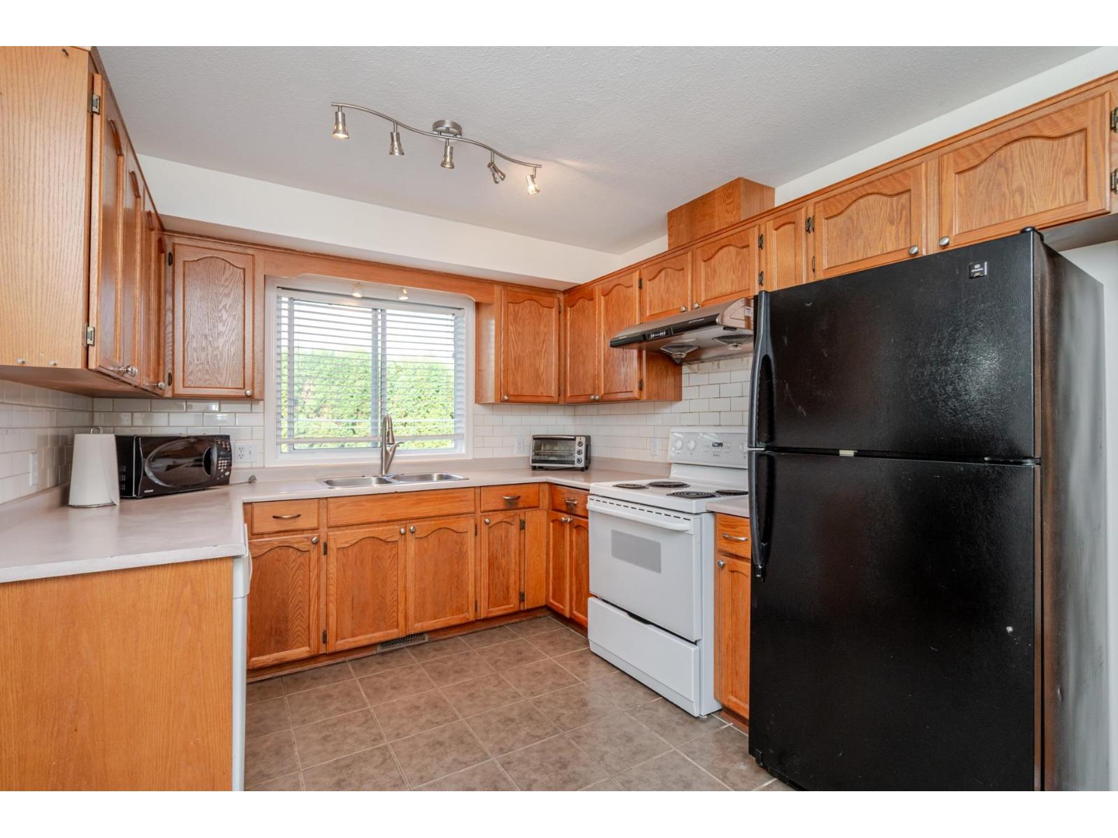 6051 Glenroy Drive, Sardis South, Chilliwack, British Columbia  V2R 2H8 - Photo 14 - R3084541