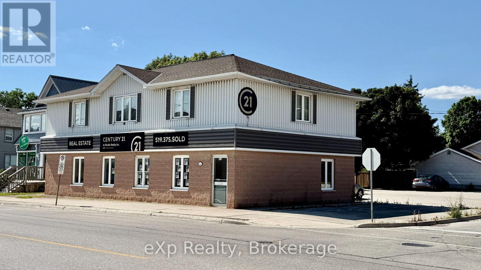 414 10th Street, Hanover, Ontario N4N 1P6 - Photo 2 - X12740246