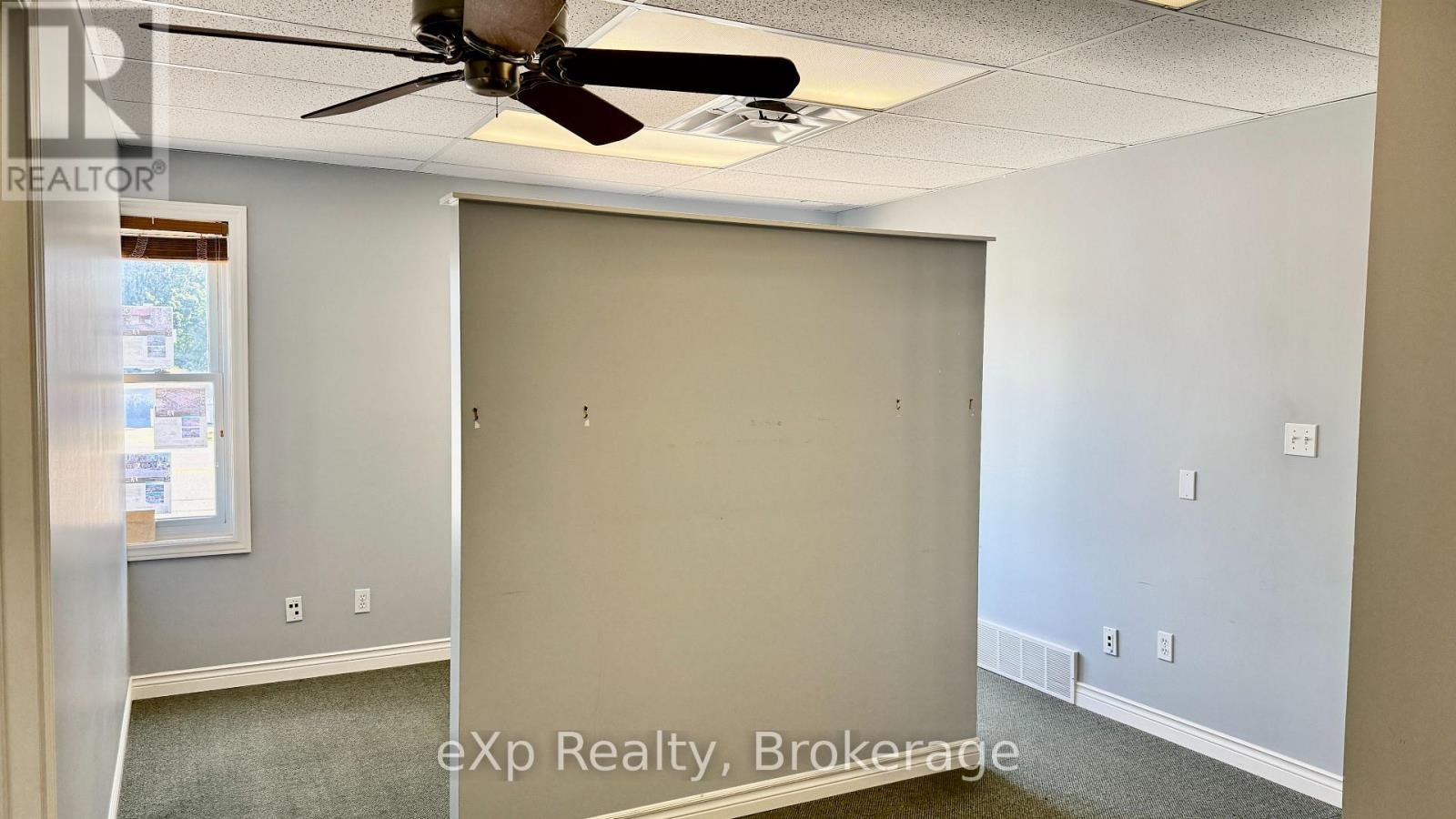 414 10th Street, Hanover, Ontario N4N 1P6 - Photo 7 - X12740246