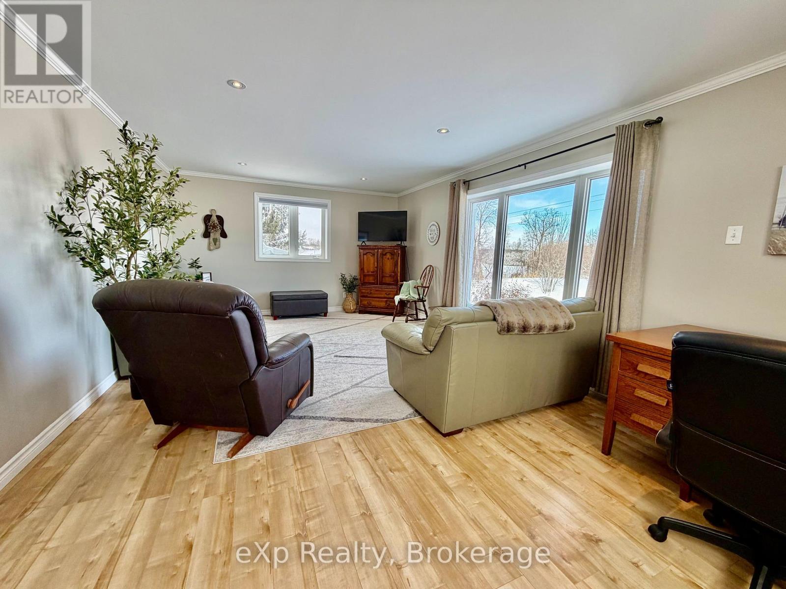 935 Concession 10 Road, South Bruce, Ontario  N0G 2J0 - Photo 12 - X12740250