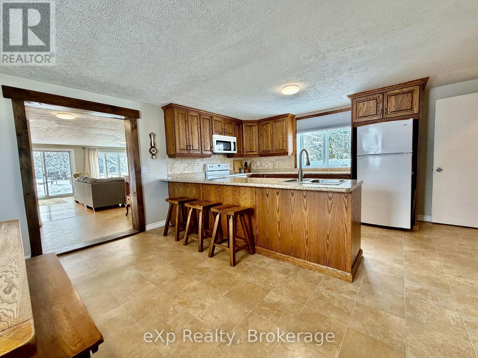 935 Concession 10 Road, South Bruce, Ontario  N0G 2J0 - Photo 9 - X12740250