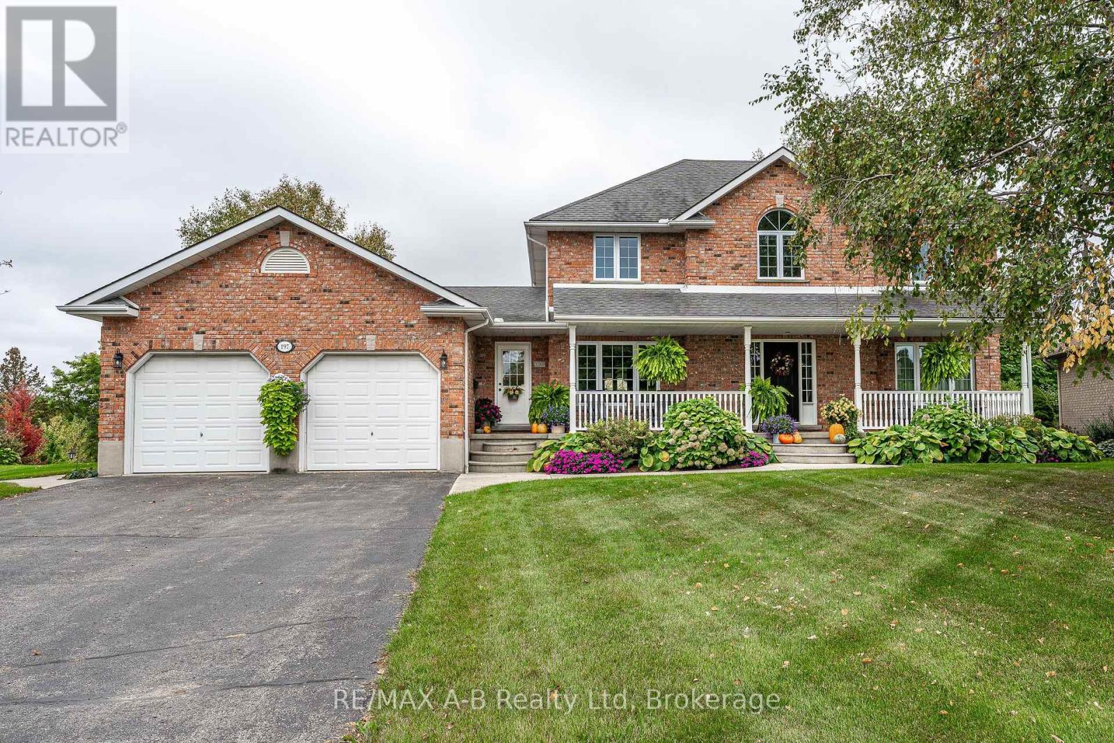 197 BOYCE STREET, Perth South, Ontario