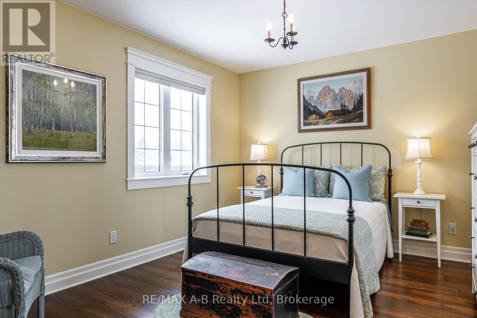 197 Boyce Street, Perth South, Ontario  N0K 1X0 - Photo 30 - X12740328