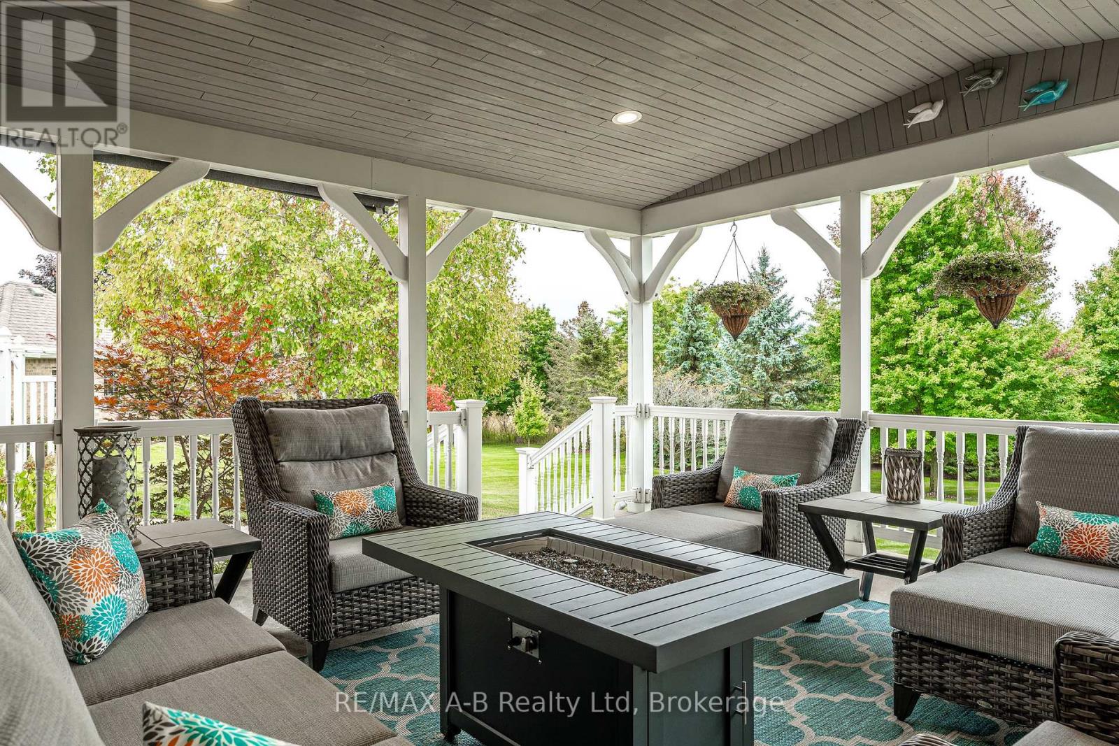 197 Boyce Street, Perth South, Ontario  N0K 1X0 - Photo 40 - X12740328