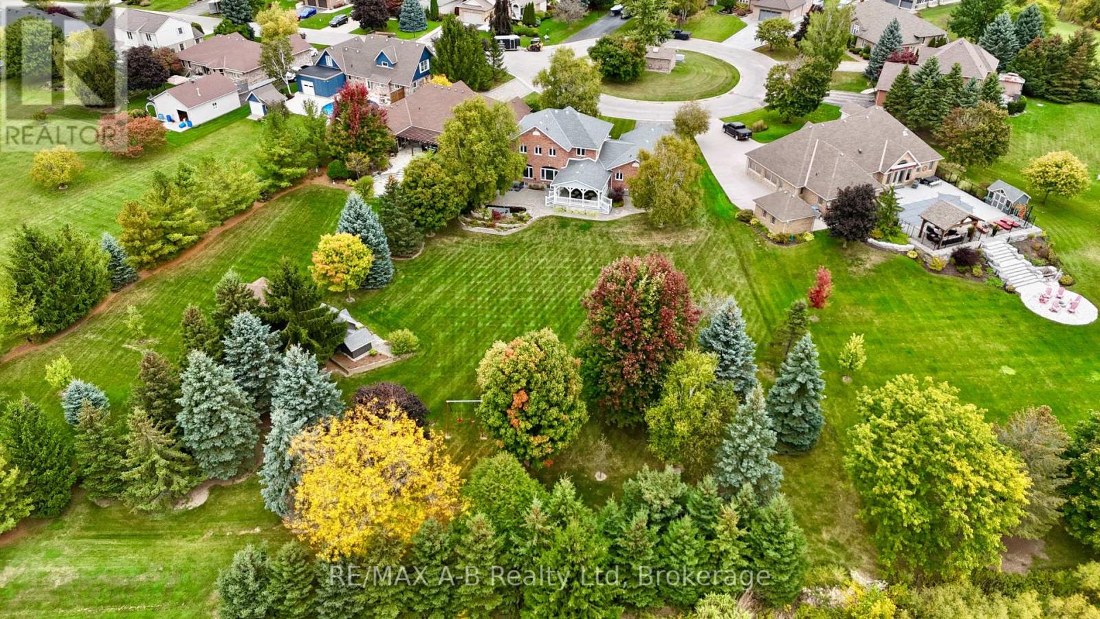 197 Boyce Street, Perth South, Ontario  N0K 1X0 - Photo 45 - X12740328