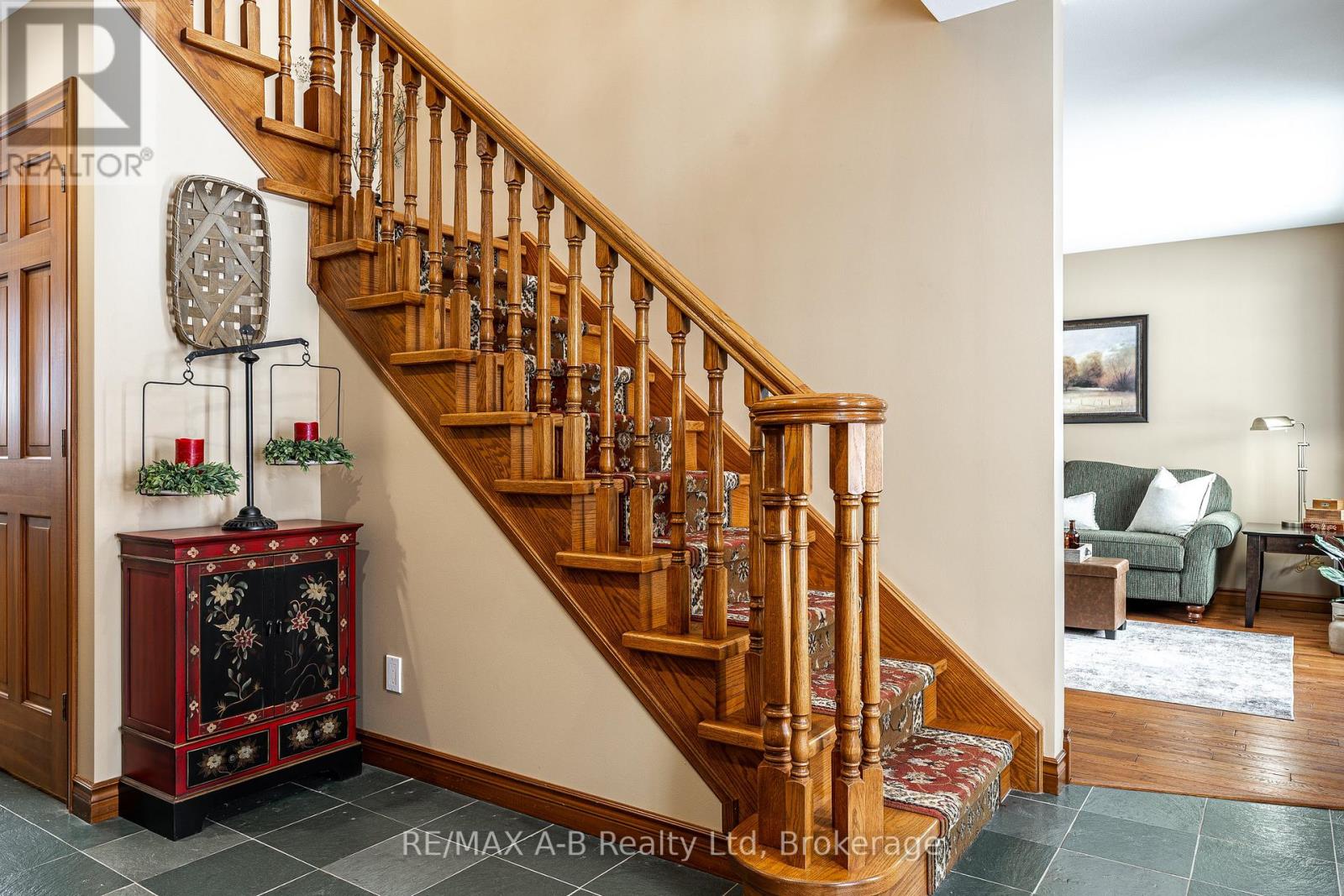 197 Boyce Street, Perth South, Ontario  N0K 1X0 - Photo 7 - X12740328