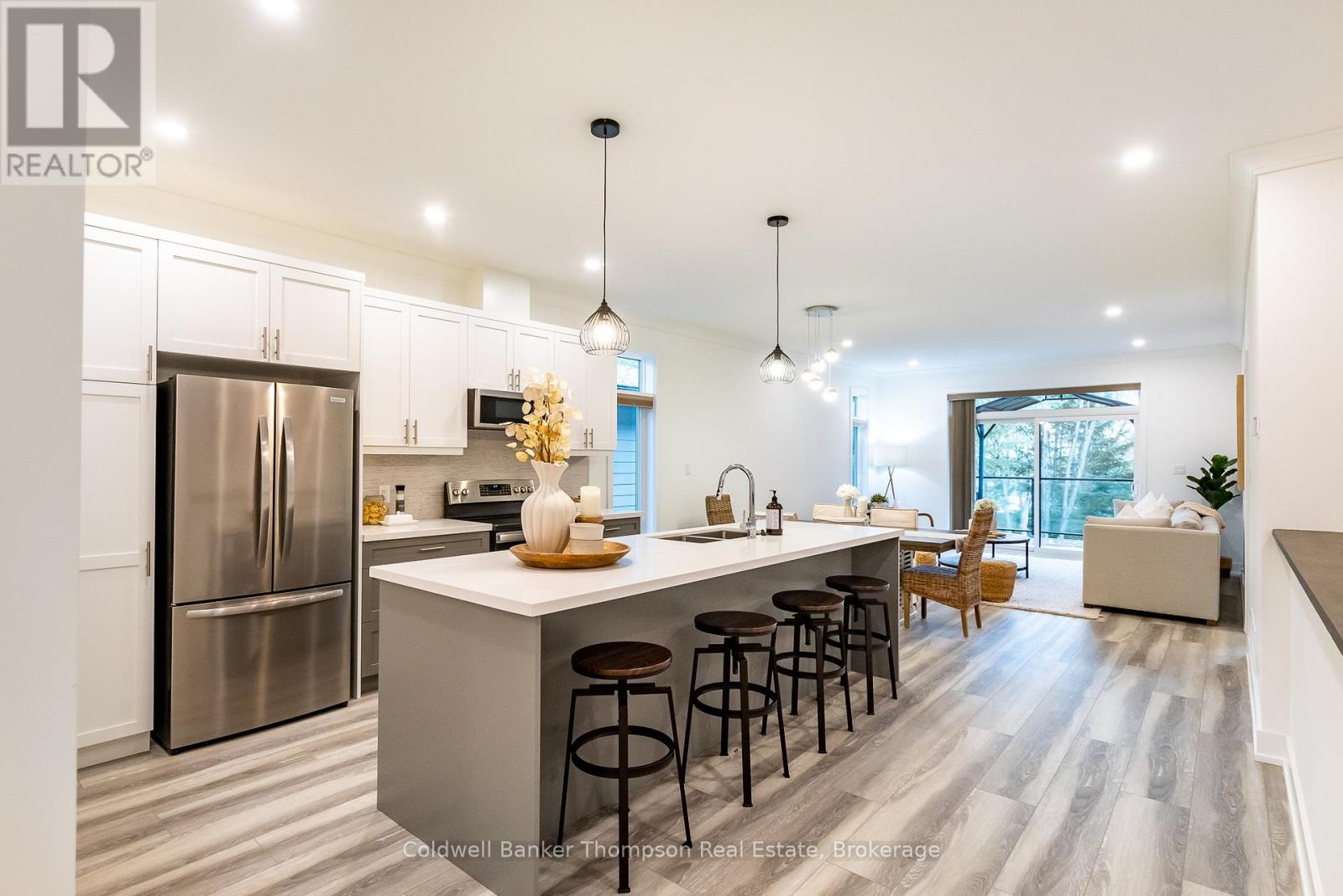 37 Jack Street, Huntsville, Ontario  P1H 0G4 - Photo 2 - X12740342