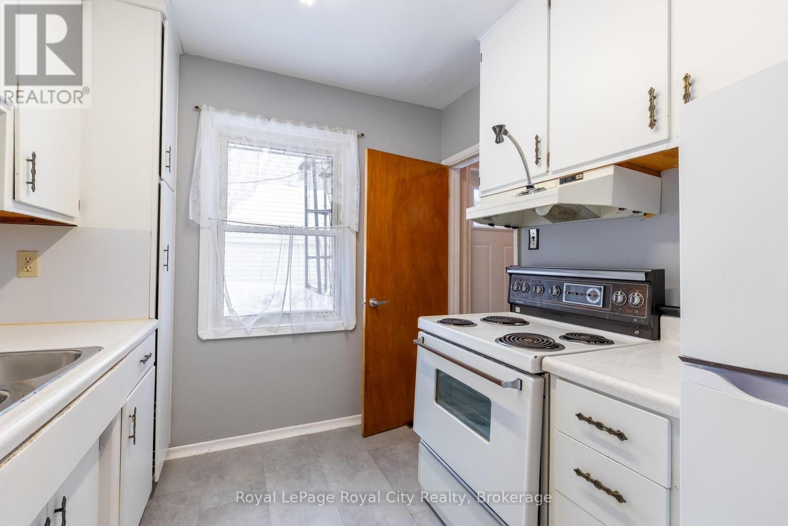 35 Dumbarton Street, Guelph, Ontario  N1E 3T4 - Photo 14 - X12740356