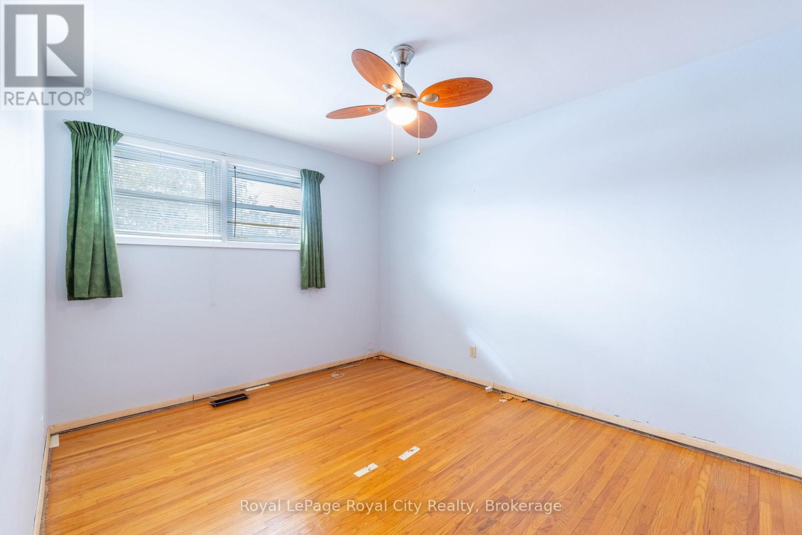 35 Dumbarton Street, Guelph, Ontario  N1E 3T4 - Photo 19 - X12740356