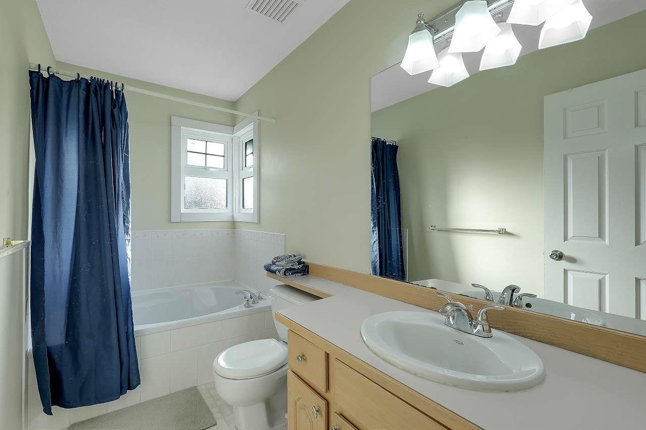 6378 S 124 Street, Surrey, British Columbia  V3T 1P4 - Photo 32 - R3084648