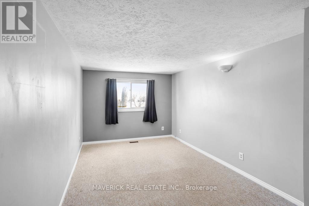 299 Beckett Road, Ingersoll, Ontario  N5C 3X5 - Photo 12 - X12740212