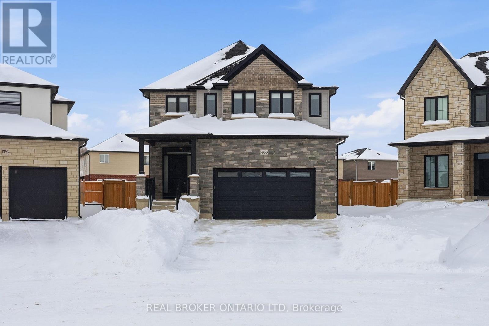 1600 MEDWAY PARK DRIVE, London North, Ontario