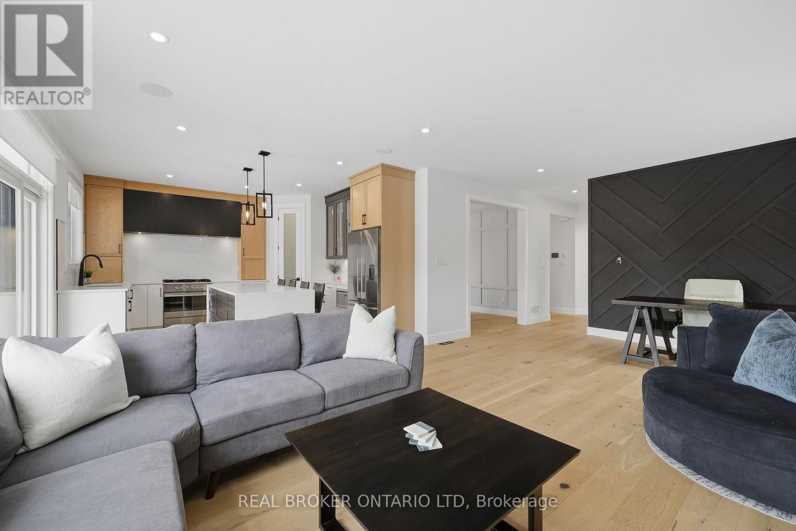 1600 Medway Park Drive, London North, Ontario  N6G 3W1 - Photo 11 - X12740378