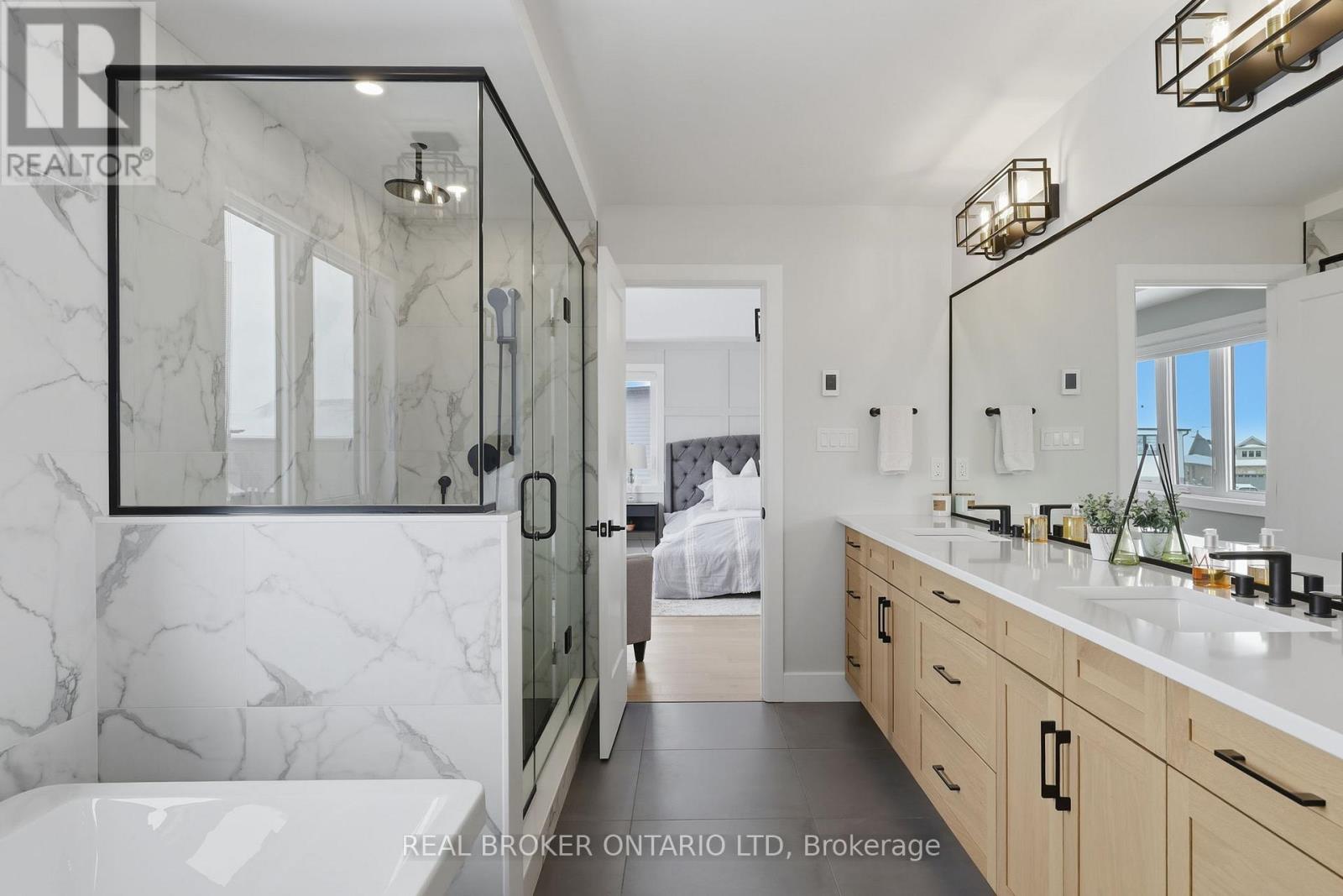 1600 Medway Park Drive, London North, Ontario  N6G 3W1 - Photo 26 - X12740378