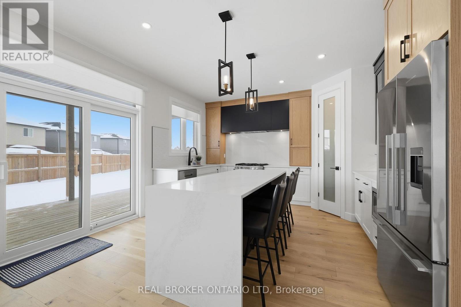 1600 Medway Park Drive, London North, Ontario  N6G 3W1 - Photo 5 - X12740378