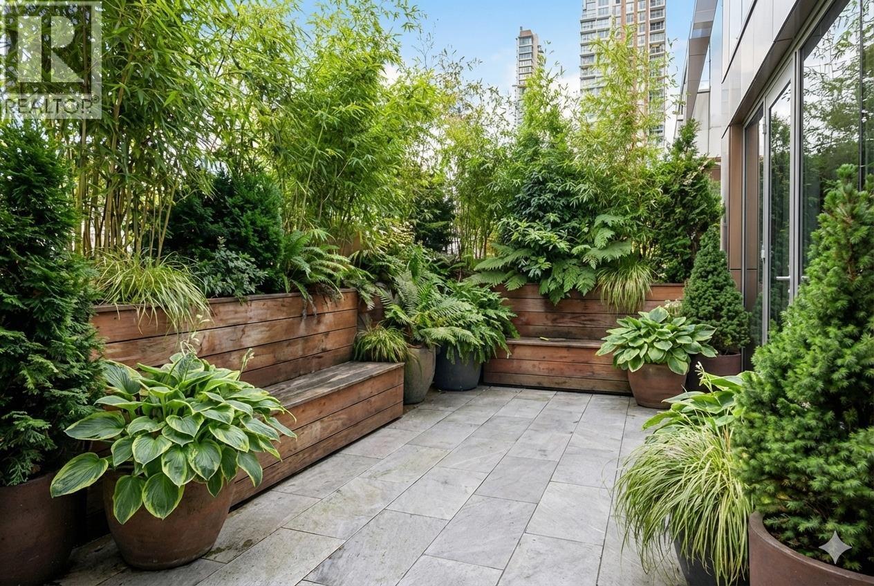 808 1480 Howe Street, Vancouver, British Columbia  V6Z 0G5 - Photo 4 - R3084573