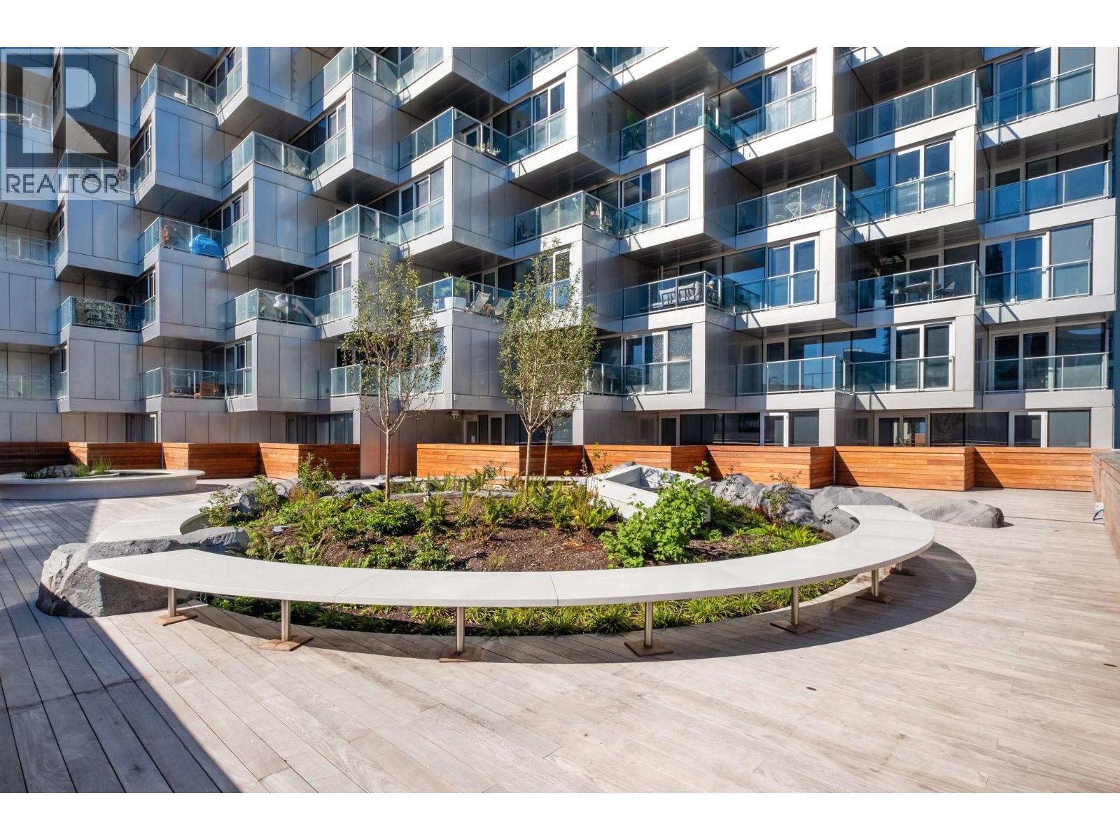 808 1480 Howe Street, Vancouver, British Columbia  V6Z 0G5 - Photo 1 - R3084573