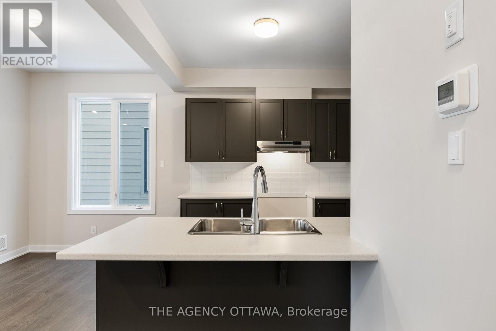 112 Ryan Reynolds Way, Ottawa, Ontario K4A 5T4 - Photo 14 - X12740364