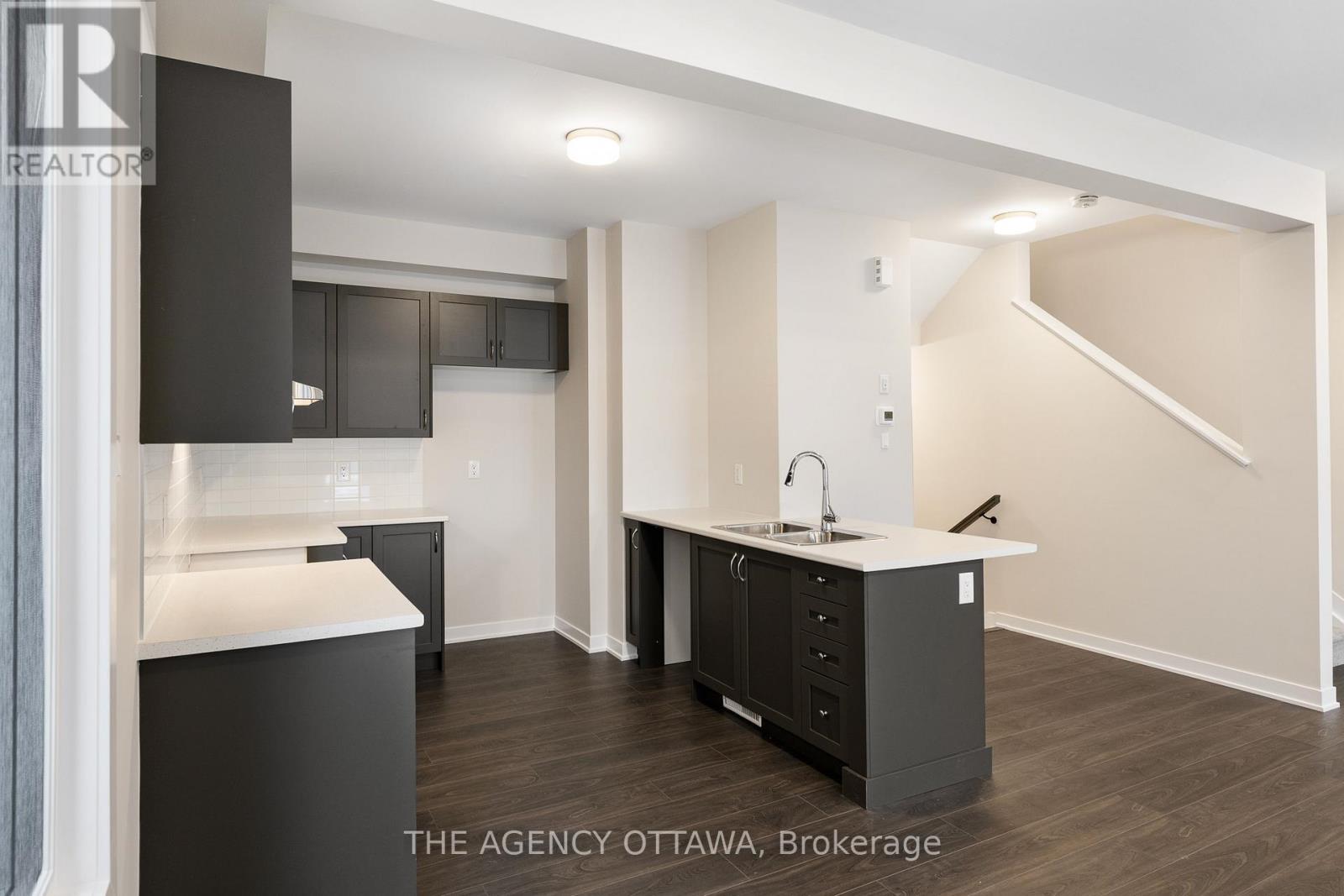 112 Ryan Reynolds Way, Ottawa, Ontario K4A 5T4 - Photo 15 - X12740364