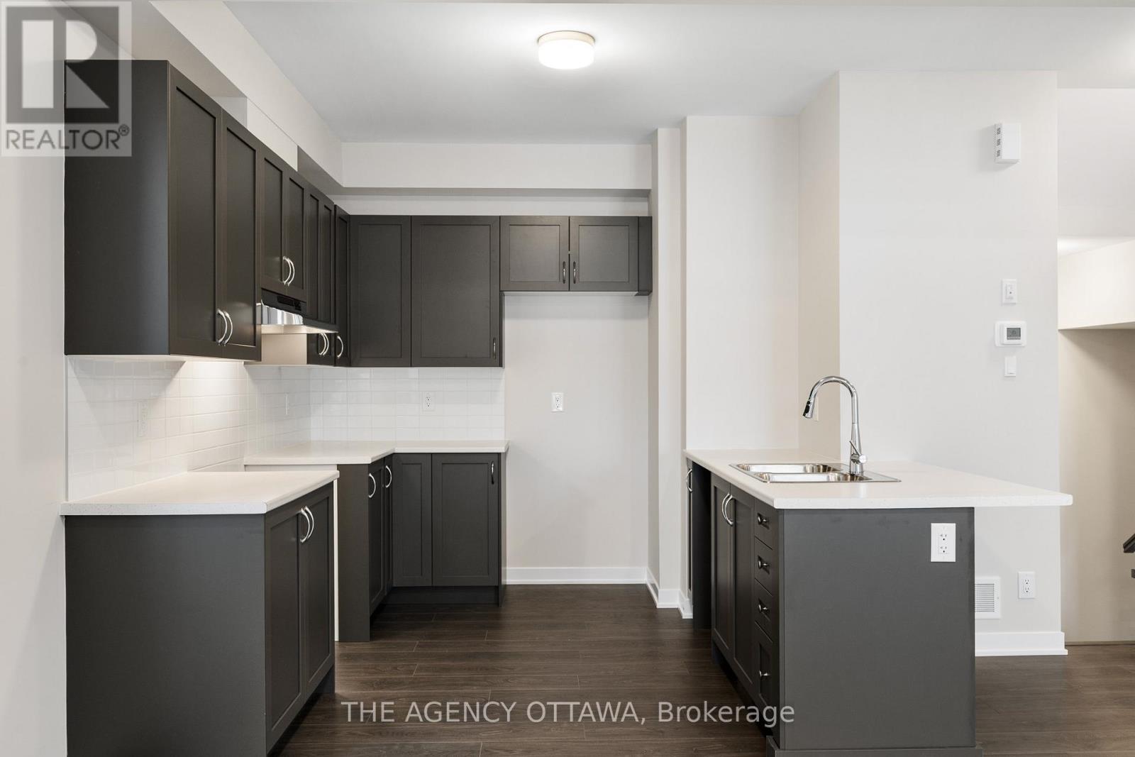 112 Ryan Reynolds Way, Ottawa, Ontario K4A 5T4 - Photo 17 - X12740364