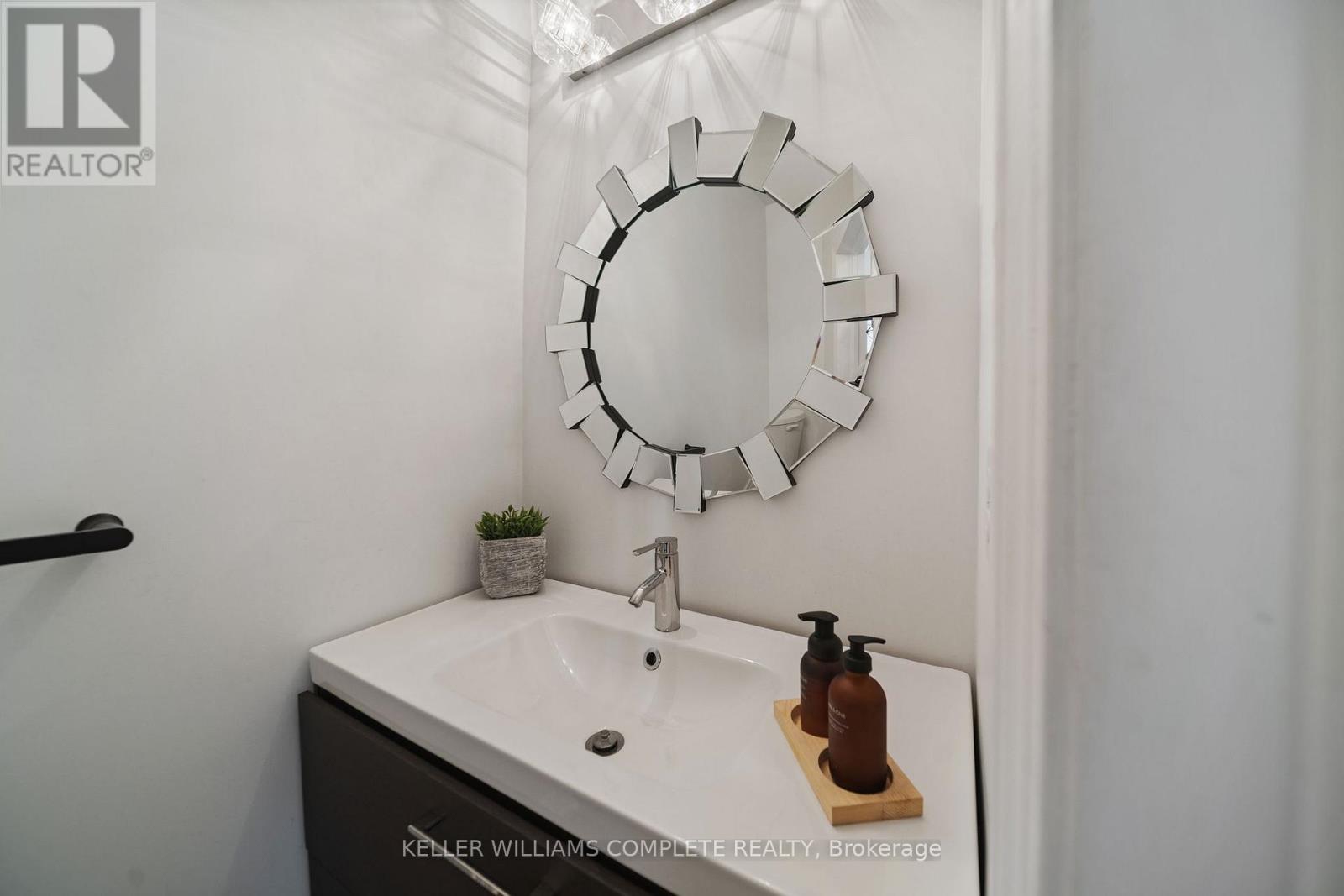 83 Udell Way, Grimsby, Ontario  L3M 5K9 - Photo 9 - X12739316