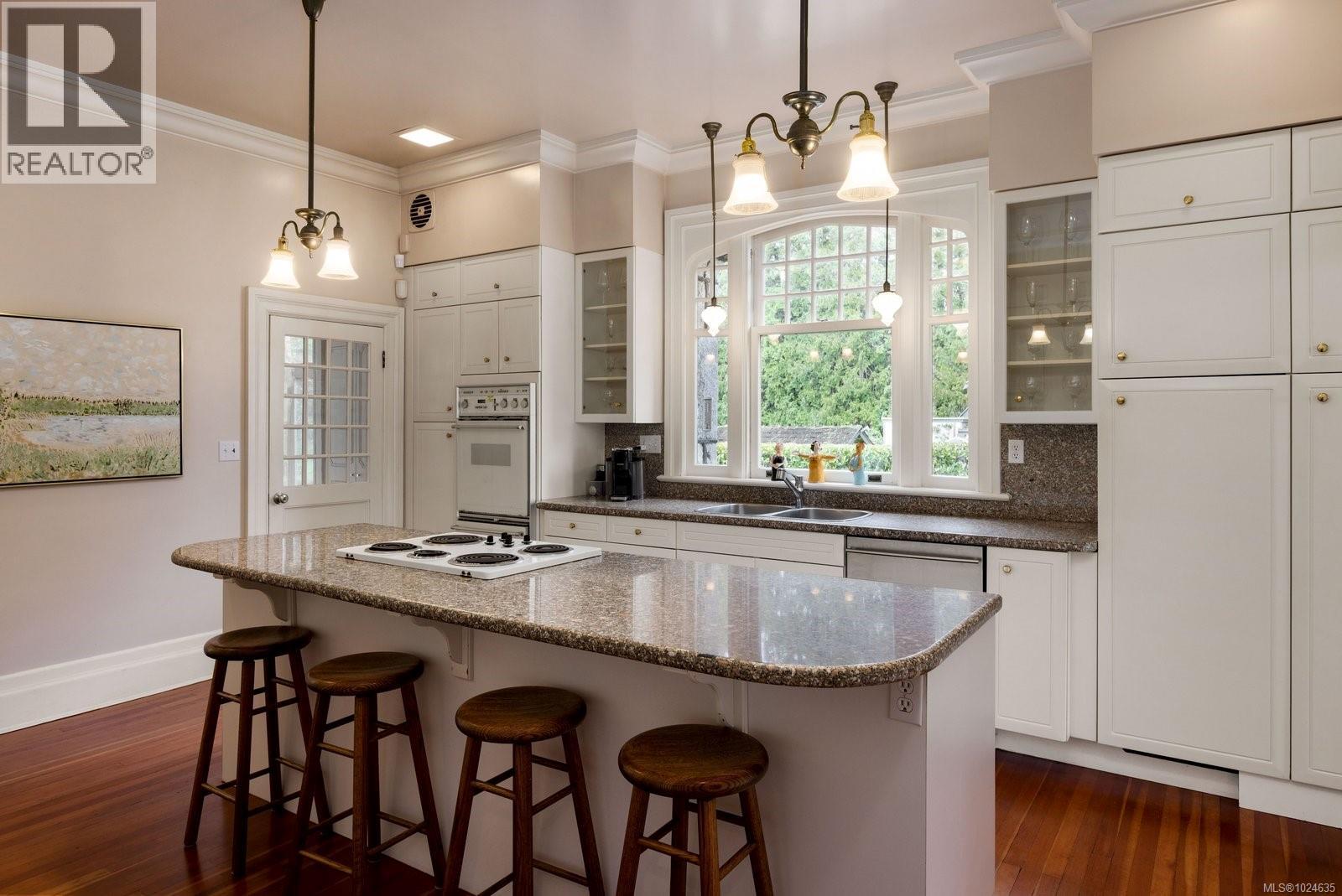 3175 Beach Dr, Oak Bay, British Columbia  V8R 6L7 - Photo 31 - 1024635