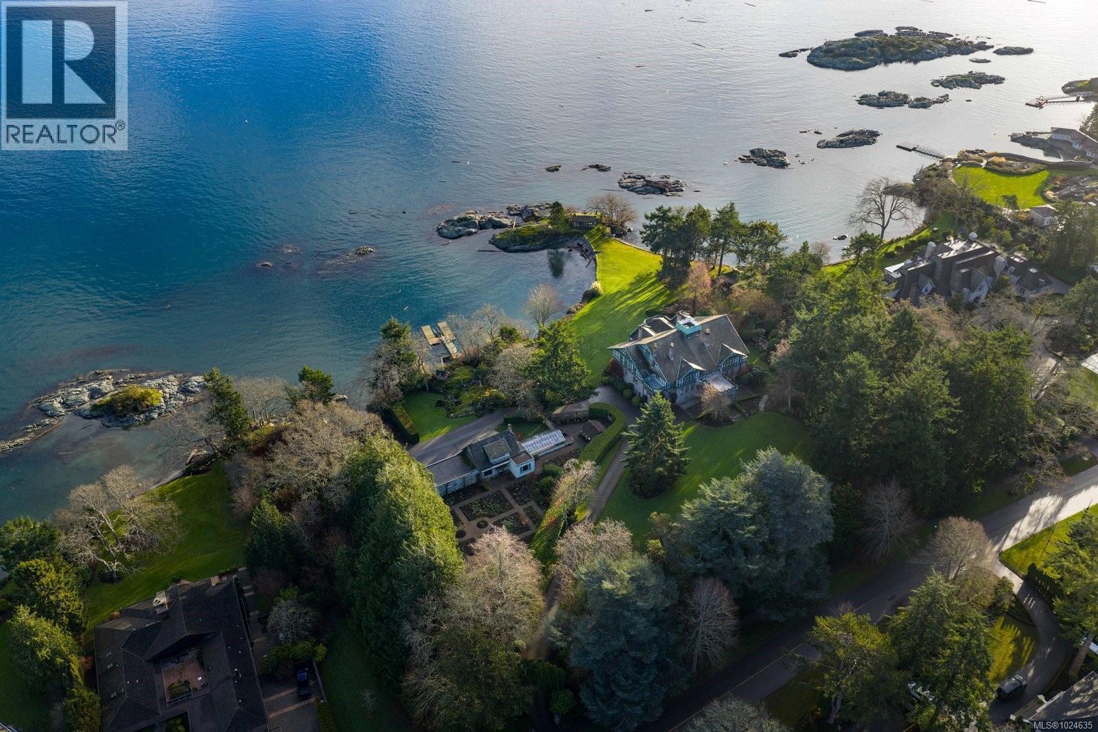 3175 Beach Dr, Oak Bay, British Columbia  V8R 6L7 - Photo 5 - 1024635