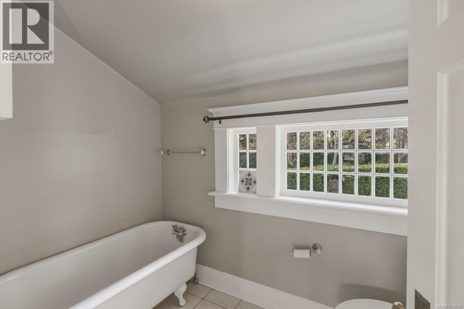 3175 Beach Dr, Oak Bay, British Columbia  V8R 6L7 - Photo 81 - 1024635