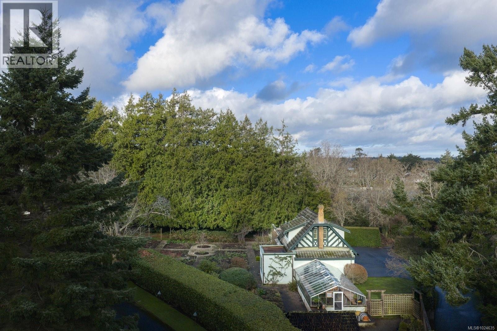 3175 Beach Dr, Oak Bay, British Columbia  V8R 6L7 - Photo 92 - 1024635