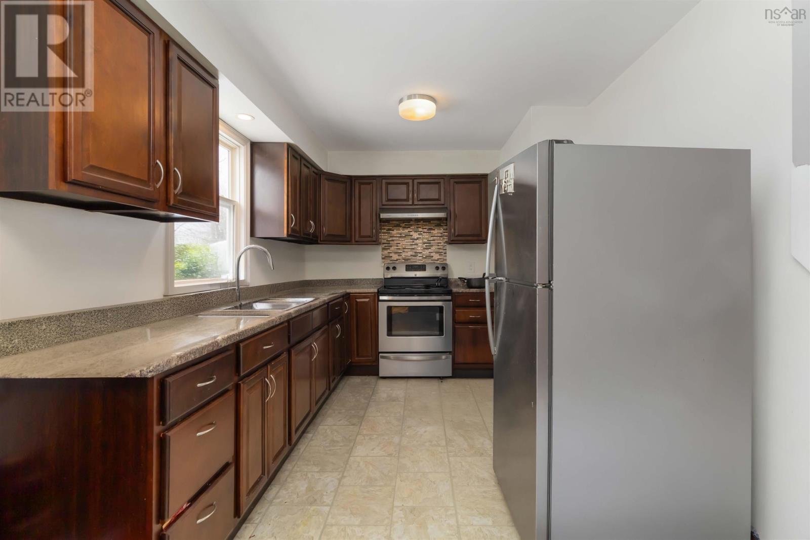 8a Marilyn Drive, Dartmouth, Nova Scotia  B2Y 3X8 - Photo 9 - 202601215