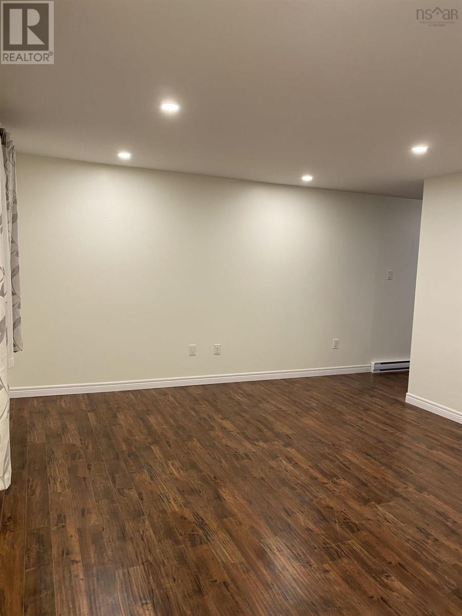 8a Marilyn Drive, Dartmouth, Nova Scotia  B2Y 3X8 - Photo 5 - 202601215