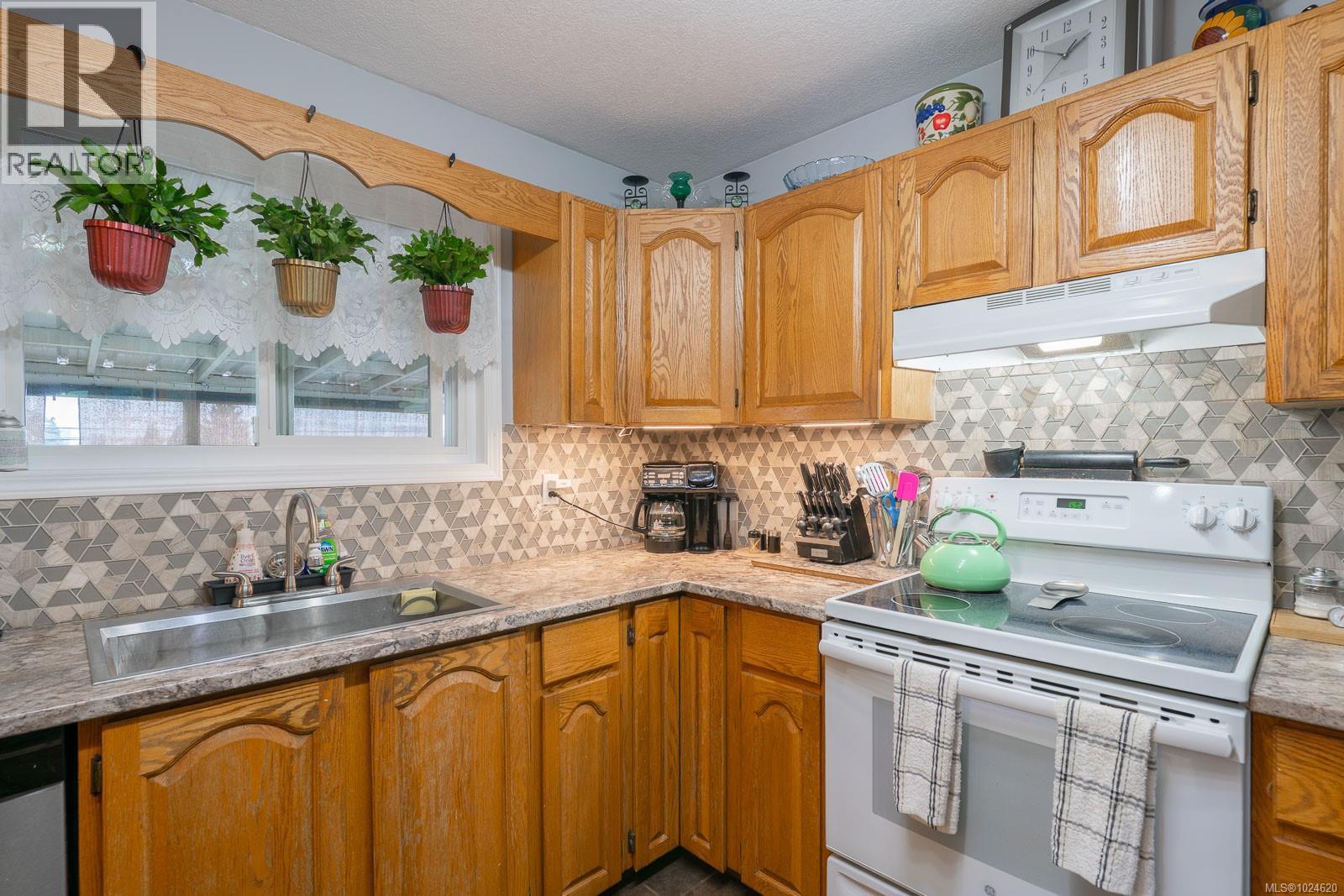 3908 8th Ave, Port Alberni, British Columbia  V9Y 4S2 - Photo 8 - 1024620