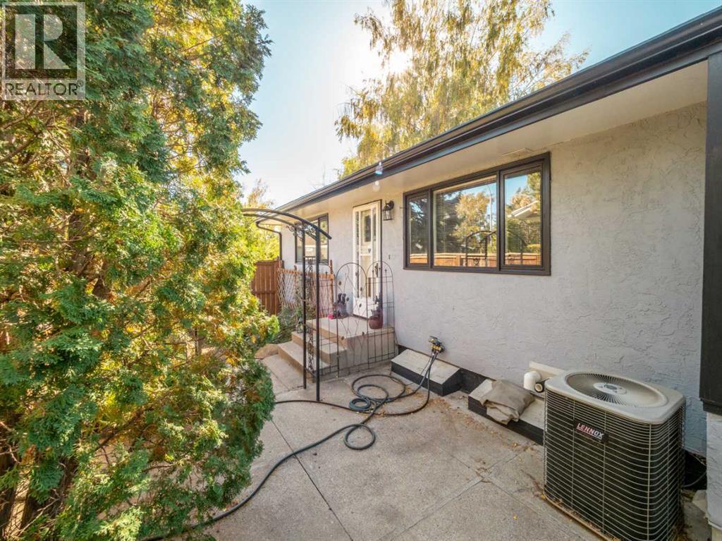 1611 24 Street S, Lethbridge, Alberta  T1K 2M2 - Photo 43 - A2239618