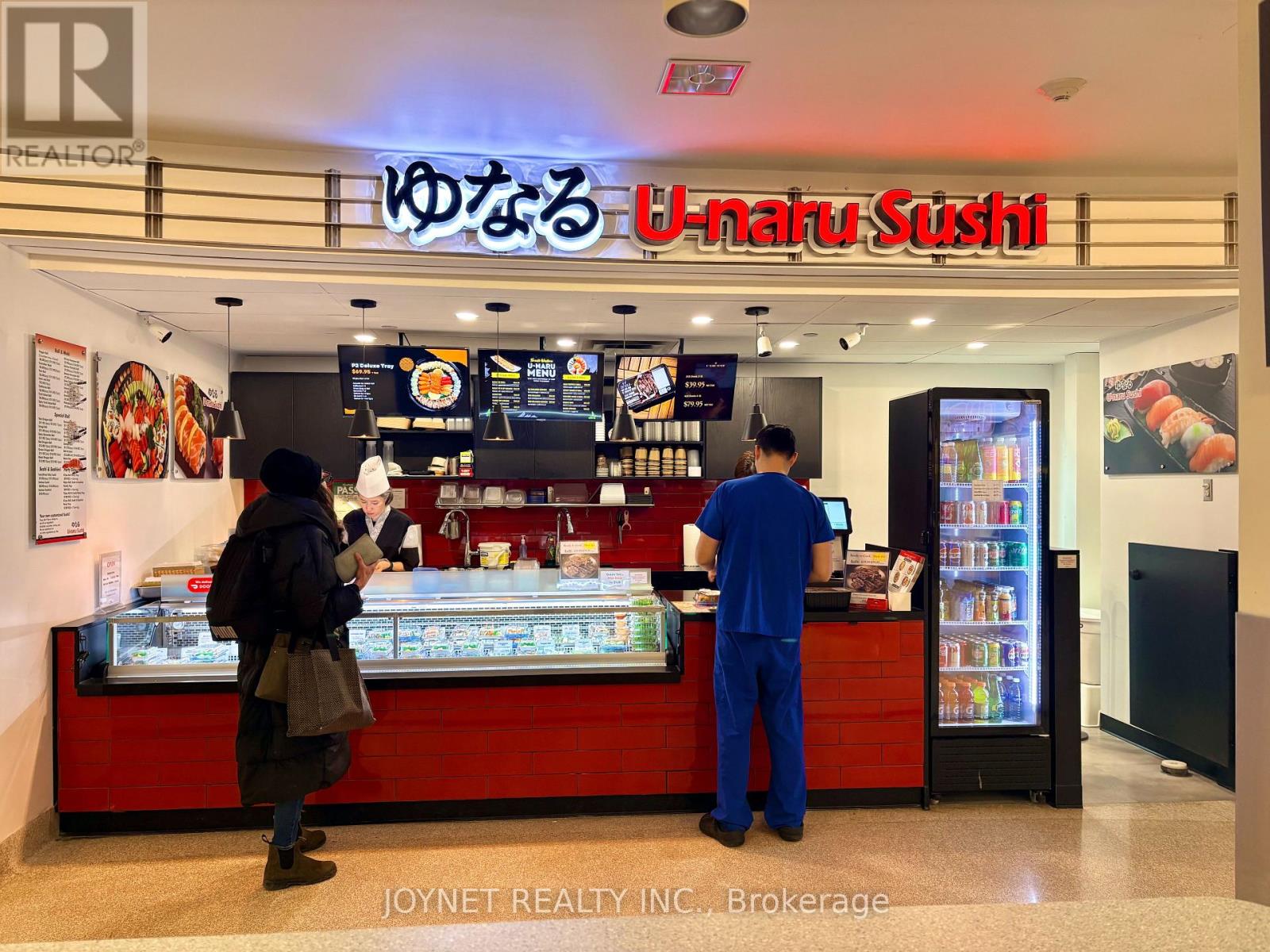 399 BATHURST STREET, Toronto, Ontario