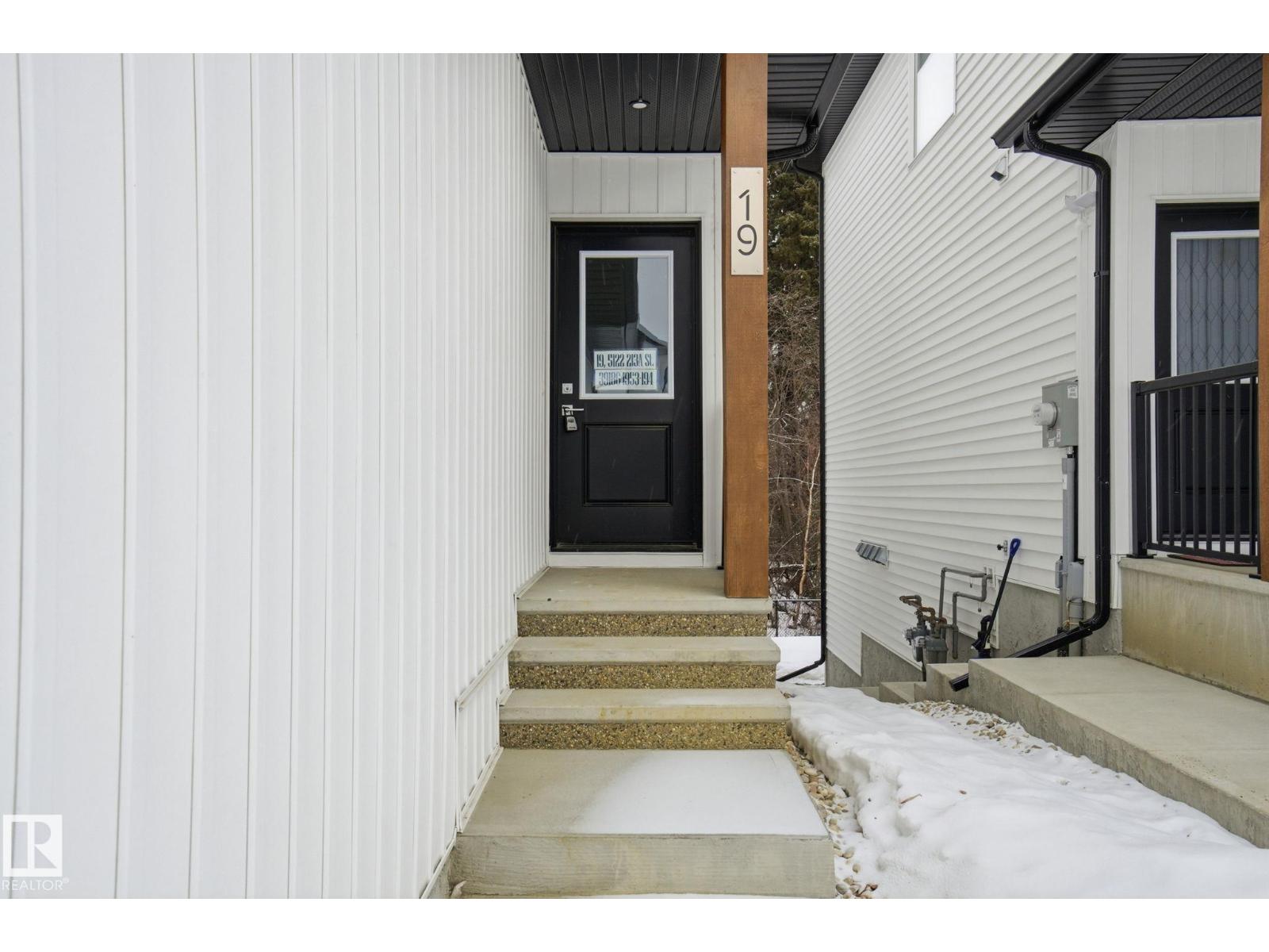 #19 5122 213a St Nw, Edmonton, Alberta T6M 1M6 - Photo 5 - E4471500