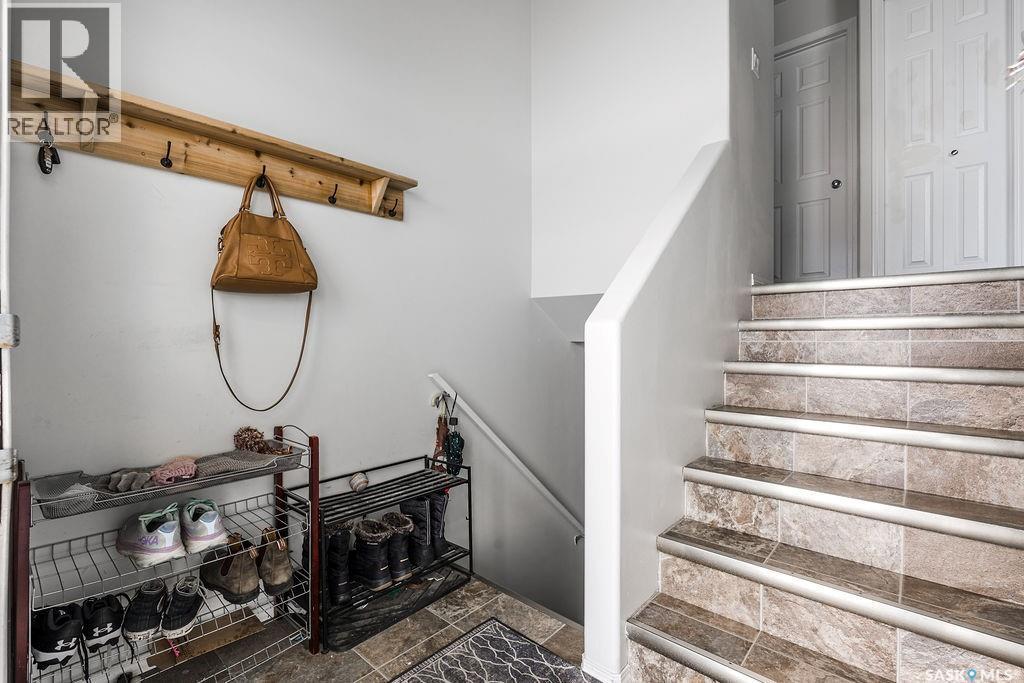 31 200 Hiebert Crescent, Martensville, Saskatchewan  S0K 2T2 - Photo 2 - SK027630