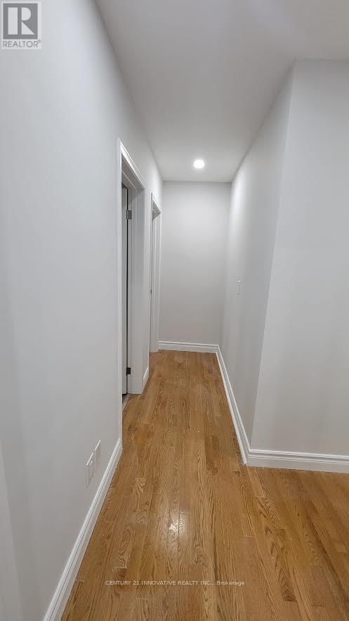 83 Thickson Road N, Whitby, Ontario  L1N 8W8 - Photo 2 - E12740228