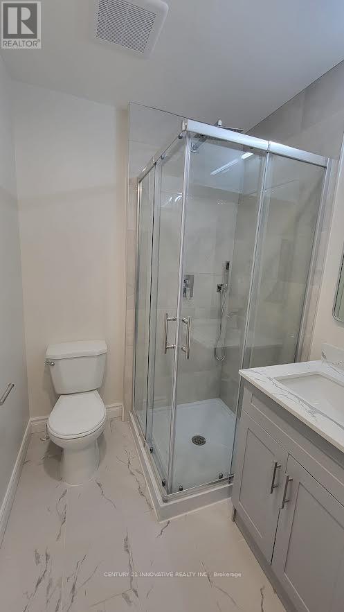 83 Thickson Road N, Whitby, Ontario  L1N 8W8 - Photo 3 - E12740228