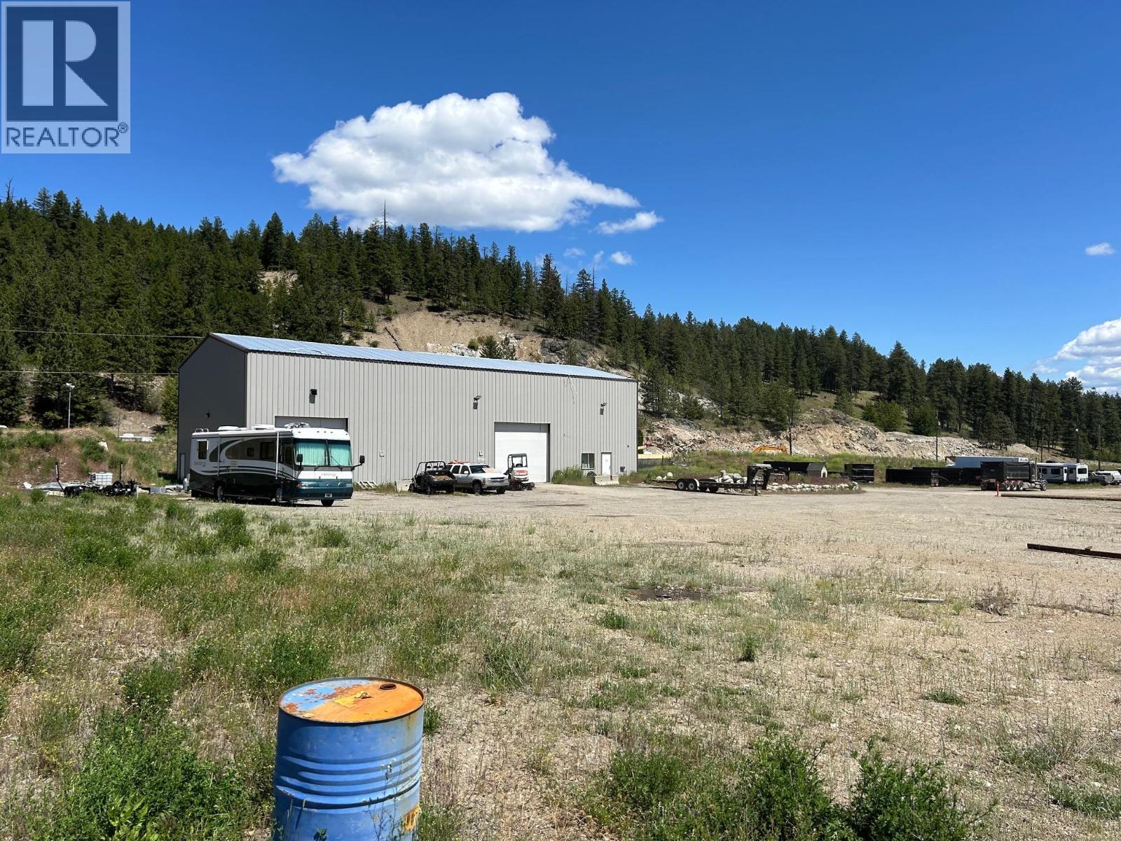 5460 McDougald Road Peachland Photo 7